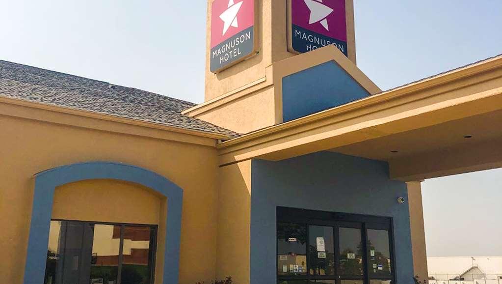 Oyo Hotel Lincoln Airport Ne, Hwy 80 Εξωτερικό φωτογραφία