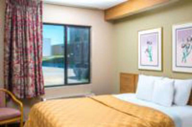Oyo Hotel Lincoln Airport Ne, Hwy 80 Εξωτερικό φωτογραφία